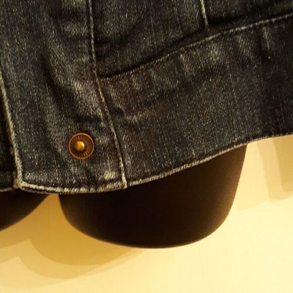 Coldwater Creek dark blue jean snap jacket - Picture 4 of 8